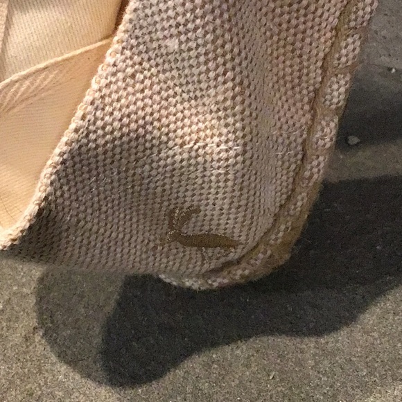 Joules Cream Espadrilles with Floral Embroidery
Never worn, too small for me. - Picture 5 of 5